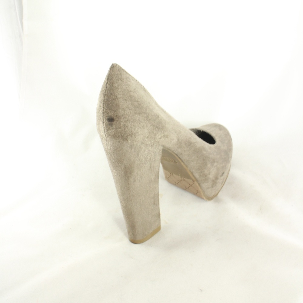 LIKE NEW CANDIES Gray Block Heel Pumps - Picture 6 of 8